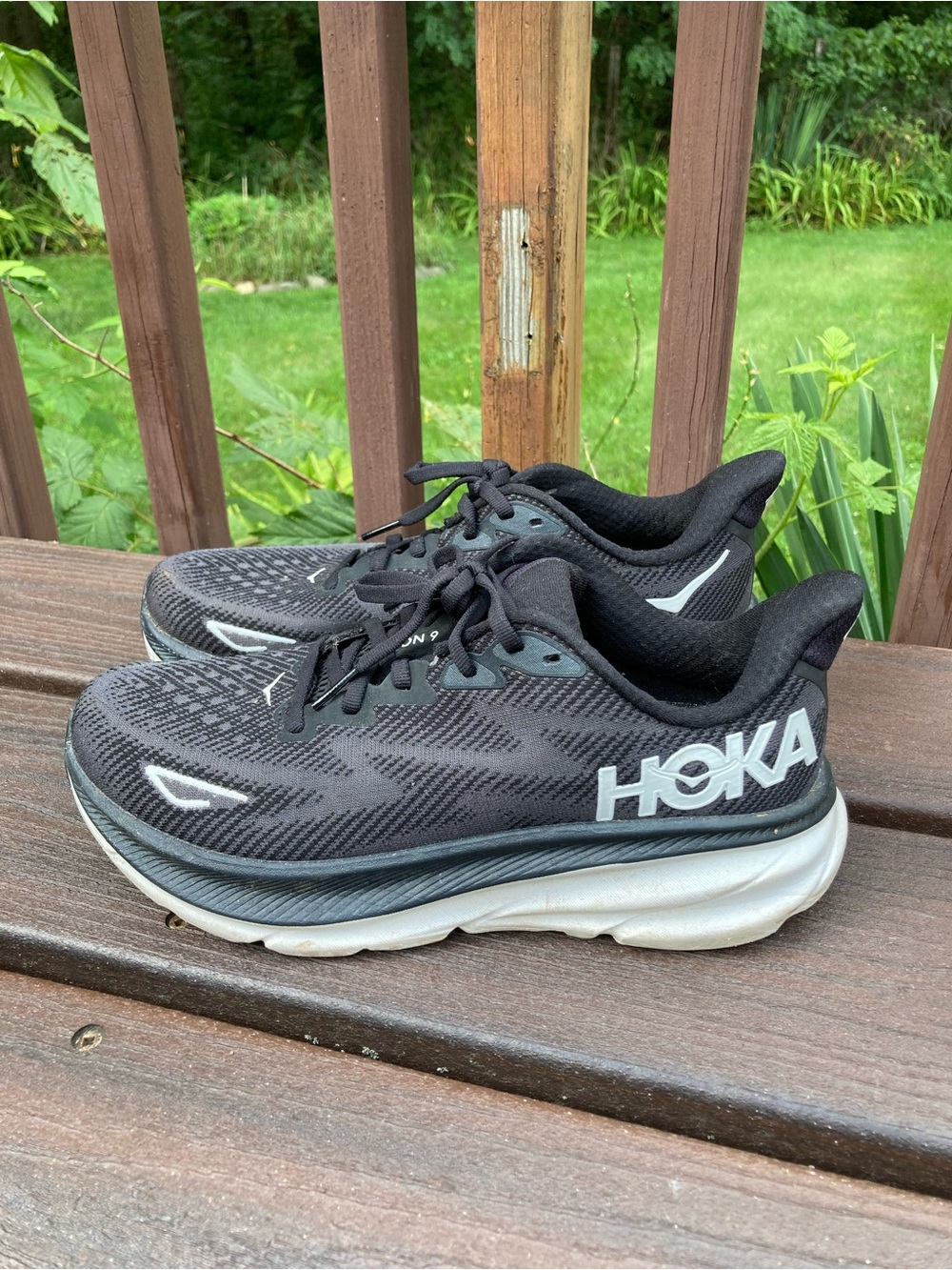 Hoka Clifton 9 Running Shoes for Women Black/White Size 8 B Sneakers - Picture 2 of 12